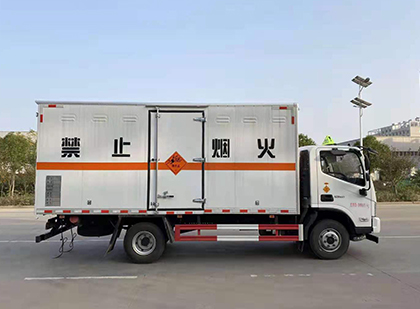民丰爆破器材运输车